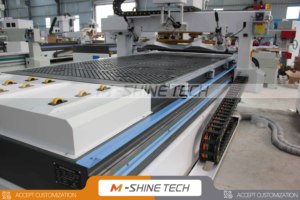 Machine de découpe et de <span class=keywords><strong>gravure</strong></span> CNC 1328 ATC à faible coût avec changeur d'outils en ligne droite - Product Image 6