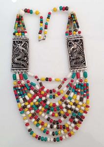 Collier de perles de mode pour femmes de style classique avec pendentif en métal Prix d'exportation fourni par l'usine Fabriqué en Inde - Product Image 3