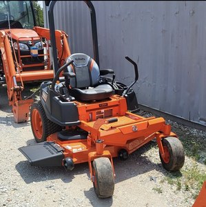 รถตัดหญ้าแบบ Zero-Turn รุ่น Kubota ZG-327 มีขาย - Product Image 1