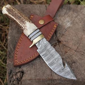 Nuevo Cuchillo de Caza Damasco Hecho a Mano con Mango de Asta de Ciervo y Funda de Cuero Estilo Vaquero - Product Image 3