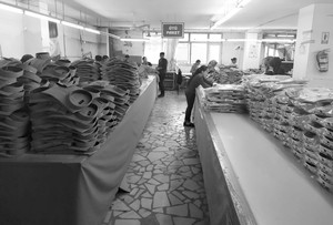 2020 Mới Nhất Thiết Kế Người Đàn Ông Của Trang Phục Chính Thức Áo Sơ Mi Dài Tay Áo Lần Lượt Cổ Áo Kinh Doanh Phong Cách Twill Vải Sợi Nhuộm Cho Mùa Xuân Mùa - Product Image 5