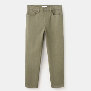 Jean homme moderne léger, tissu doux au toucher, confort flexible, idéal pour un usage quotidien, les voyages et les longues heures de port. - Product Image 1