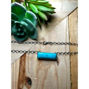 Collier en turquoise de Kingman et argent sterling, fabriqué par des artisans Navajo, bijou culturel de collection, pièce unique - Product Image 2