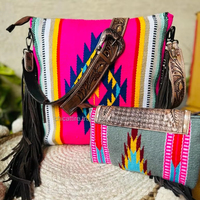 Nouveau sac à main en cuir usiné aztèque de Style traditionnel occidental sac à bandoulière coloré pour femmes et pochette à bracelet ensemble combiné Unique