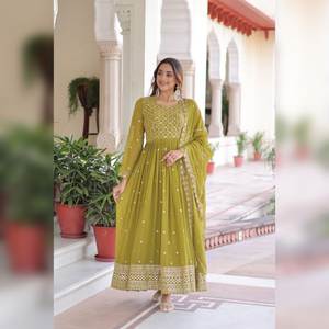 ชุดอินเดียแบบดั้งเดิม ผ้าจอร์เจตต์เทียม ประดับเลื่อมและลายปักดิ้นทอง แห้งเร็ว ใส่ได้ทุกฤดู เหมาะสำหรับงานปาร์ตี้และงานแต่งงาน - Product Image 1