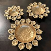 베스트 셀러 황동 인도 Pooja Diya 금속 합금 Ambose Kuber 깊은 수제 인도 새겨진 디자인 Deepak 도매에서 Pooja