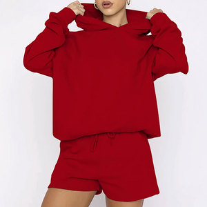 Conjunto de Sudadera Ligera Informal para Mujer y Pantalones Cortos - Mezcla de Poliéster/Algodón Transpirable y Ecológica de Alta Calidad, Listo para el Invierno - Product Image 1