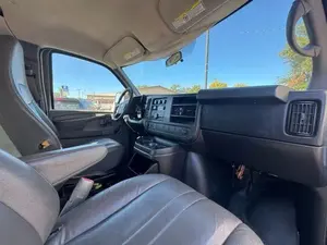 CHEVROLET EXPRESS 2500 WORK VAN 2011 D'OCCASION CÔTÉ GAUCHE/DROIT - Product Image 4