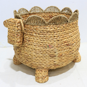 Artex Dong Thap Panier de rangement en jacinthe d'eau tissé à la main avec motifs floraux brodés pour la décoration et l'organisation de la maison - Product Image 1