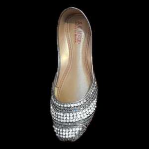 Últimos diseños Khusa Shoes Mujeres y niñas Elegantes zapatos Khusa hechos a mano para damas Calzado para uso en interiores para mujeres y niñas - Product Image 4