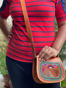 Bolsos bordados de cuero hechos a mano, bolso de mano de cuero, Vintage, multicolor, marrón - Product Image 4