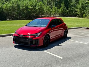 Toyota GR Corolla Core 2025, boîte manuelle à 6 vitesses, rouge supersonique, non modifiée - Product Image 3