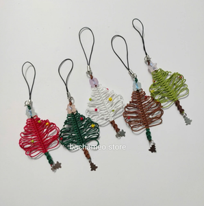 Porte-clés de Noël fait main en macramé, ornement en corde, charme de sac de Noël mignon, cadeau de vacances, accessoires de porte-clés - Product Image 5
