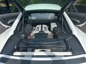 รถออดี้ R8 คูเป้ ปี 2009 มือสอง พวงมาลัยซ้าย/ขวา - Product Image 5