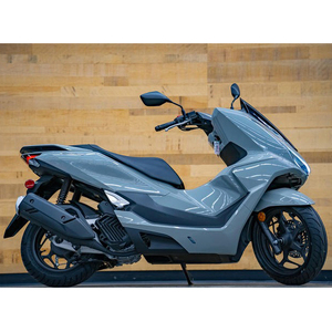 Scooter à moteur Honda PCX 2025 longue portée, double usage, avec moteur fiable et cadre durable - Product Image 3