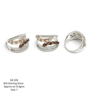 Vente en gros de bagues de fiançailles de luxe en argent sterling 925 bijoux fins zircon cubique (CZ) diamant serti sur mesure pour femmes - Product Image 3