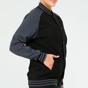 Patchs brodés/chenille vestes courtes pour femmes corps en laine personnalisé manches en cuir vestes universitaires courtes pour femmes - Product Image 5