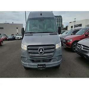 Limpio 2022 Merc-edes-Benzs Sprinter 4500 - Product Image 1