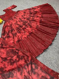 Nouveau Designer Party Wear Look Nouvelles Couleurs Faux Georgette Avec Broderie 5mm Séquence Travail Avec Manches Complètes au Prix de Gros - Product Image 3