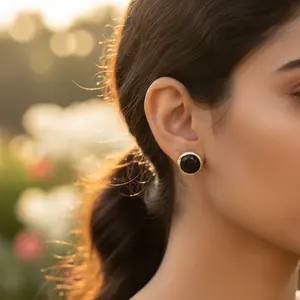 ต่างหูเงินแท้ 925 ประดับพลอยสีดำ ชุบทอง ของขวัญสำหรับผู้หญิง - Product Image 3