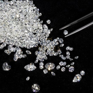 Un magnifique diamant rond de 1 carat EF VVS VS cultivé en laboratoire, 2,40 mm, certifié IGI, pour vos bijoux contemporains personnalisés - Product Image 5