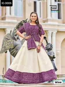 Vêtements de mariage indiens et pakistanais Robes Anarkali Costume ethnique Salwar Kameez & Lehenga Choli Fabricant indien fait à la main pour femmes - Product Image 3
