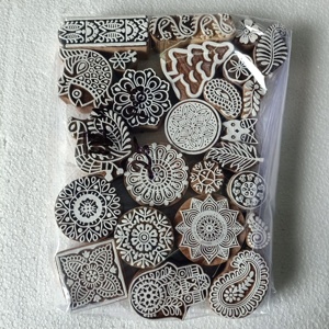 Tùy chỉnh làm bằng gỗ Tay Chạm Khắc khối in lý tưởng cho khối in dệt được nhúng trong thuốc nhuộm hoặc mực và ép trên vải - Product Image 2