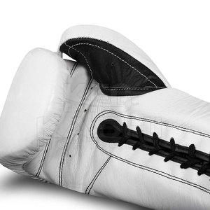 ถุงมือหนังสำหรับคิกบ็อกซิ่ง MMA ดีไซน์ขั้นสูง พร้อมคุณสมบัติระบายอากาศและซับเหงื่อ สายรัดข้อมือปรับได้เพื่อความกระชับ - Product Image 5