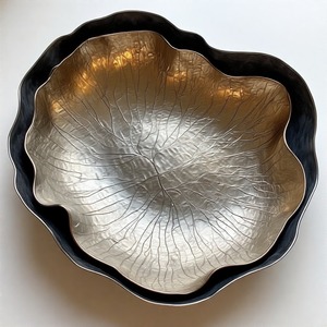 LushVelvet Regal Bowl Dish Regal Imperial Goldleaf Grabado Cuenco artesanal para comedor lujoso y presentación culinaria opulenta - Product Image 4