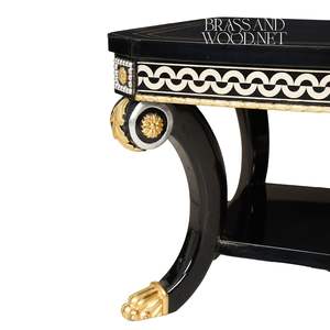 Mesa de Centro Clásica Imperial Negra y Dorada con Detalles Hechos a Mano y Elegantes Acentos Decorativos Tallados - Product Image 4
