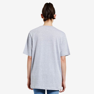 Camiseta Deportiva Ajustada de Diseño Personalizado para Mujer, Camiseta de Gimnasio con Dobladillo Curvo - Product Image 3