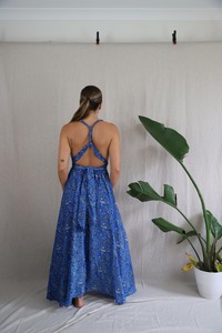 Vestido largo bohemio con estampado de abertura frontal y correa de espagueti plisada, vestido largo informal para mujer, elegante fiesta en la playa - Product Image 3