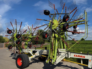 Râteau à fourches Claas Liner 3500 à 4 rotors, haute capacité, équipement agricole pour la manutention du fourrage, à vendre - Product Image 6
