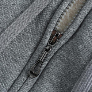 Sudadera con cremallera para mujer Proveedor OEM personalizado con tela transpirable y ajuste cómodo Marca de logotipo de etiqueta privada - Product Image 4