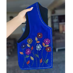 เสื้อแจ็คเก็ตผ้าซาตินคุณภาพพรีเมียมสำหรับผู้หญิง ประดับมุกหรูหรา ตกแต่งด้วยลูกปัด เหมาะสำหรับฤดูใบไม้ร่วงและฤดูหนาว แบบบาง ระบายอากาศได้ดี เป็นมิตรต่อสิ่งแวดล้อม - Product Image 2