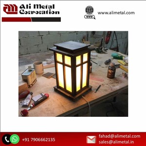 โคมไฟกรอบไม้ทันสมัยพร้อมที่จับโลหะอุปกรณ์ให้แสงสว่างคริสต์มาสสำหรับใช้ในบ้านในบ้านในร่ม - Product Image 6