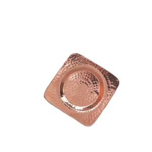 Sous-verre de haute qualité TQC pour décoration de bar à domicile, accessoires en cuivre de forme carrée, style européen, design luxueux, respectueux de l'environnement - Product Image 1