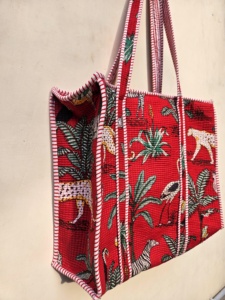 Thevintageartcraft Handmade Lightweight Red Cotton <b>Tote</b> <b>Bag</b> Women Eco-Friendly Vintage Jungle <b>Printed</b> <b>Leopard</b> Quilted Zipper - Product Image 6