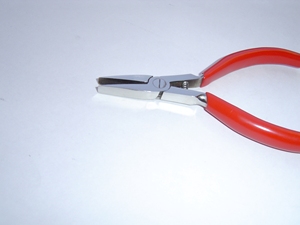 Pince de haute qualité 5 pouces à bec plat avec ressort, utilisée pour la fabrication de bijoux, vente en gros au prix le plus bas, meilleur produit pour la fabrication de bijoux - Product Image 2