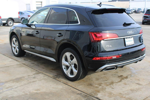 ( T&D ) รถมือสองสภาพดี ปี 2024 ออดี้ Q5 45 S line quattro Premium - Product Image 3