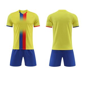 Conjunto de Uniforme de Fútbol de Calidad PK, Venta al Por Mayor de Fábrica, Uniformes de Fútbol Personalizados, Impresión Digital Premium, Transpirable, Secado Rápido, Pantalones Cortos de Verano - Product Image 1
