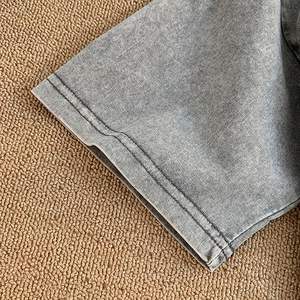 เสื้อยืดพิมพ์ลายโลโก้แบบนูน เสื้อยืดโอเวอร์ไซส์ผ้าฝ้ายพิมพ์ลายกราฟิก เสื้อยืดผู้ชายสั่งทำได้ - Product Image 5