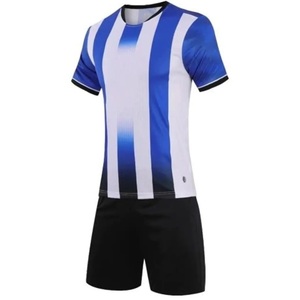 Conjunto de camiseta de fútbol por sublimación para adultos Kit de fútbol retro cómodo con bajo MOQ Trajes de Club Ropa de equipo - Product Image 6