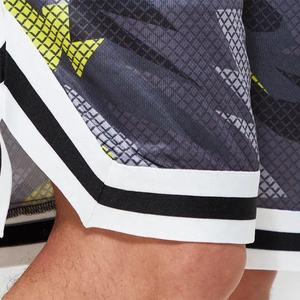 Pantalones cortos de gimnasio para hombre superventas, estampado personalizado de verano, patrón sólido, poliéster transpirable ecológico para ropa de calle de baloncesto - Product Image 2