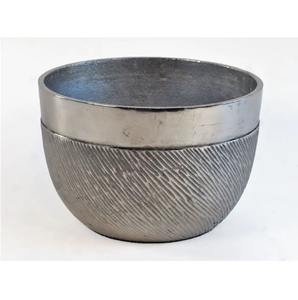 Le bol à bonbons en métal le plus demandé complète les styles de décoration modernes et traditionnels avec une polyvalence sans effort. - Product Image 6