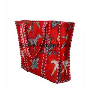 Sac fourre-tout matelassé style jungle, imprimé à la main, en coton léger, avec fermeture éclair et chaîne, pour le bureau, le week-end, le marché, le transport quotidien - Product Image 4