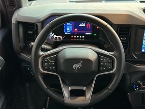 Ford Bronco Raptor 2021 Euro IV 4.1-6L con Asientos de Cuero, Cámara Trasera, Volante a la Izquierda, Techo Solar, Pantalla Táctil en Venta - Product Image 3