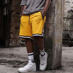 ผ้าลูกฟูกแบบสั้นสำหรับผู้ชายผ้าลูกฟูกแบบแห้งเร็วสไตล์วินเทจสำหรับเล่นกีฬาวิ่ง - Product Image 6