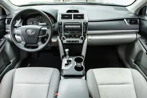 โตโยต้า แคมรี่ เอสอี ปี 2013 - Product Image 2