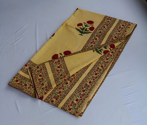 Drap de lit en coton imprimé à la main |   Drap de lit indien à motif floral de cerises avec bordure |   Literie faite à la main pour la vente en gros - Product Image 5